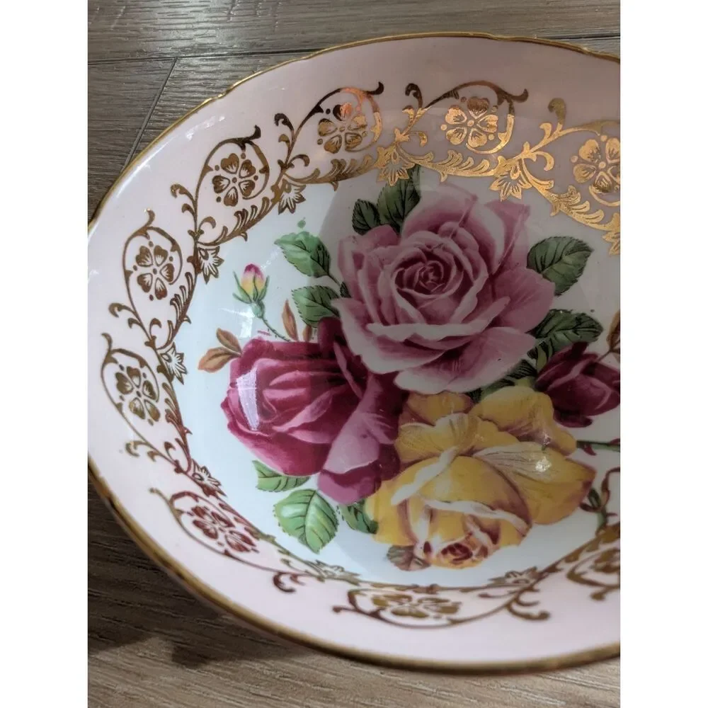 Vintage Paragon Pink Interior Cabbage Rose Teacup w/ Heavy Gold Filigree